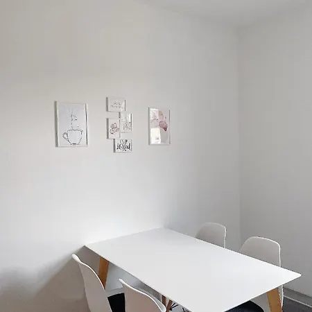 בית אירוח Modern & Cozy Leipzig-gohlis לייפציג