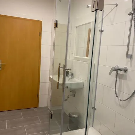 Modern & Cozy Leipzig-gohlis Homestay Leipzig