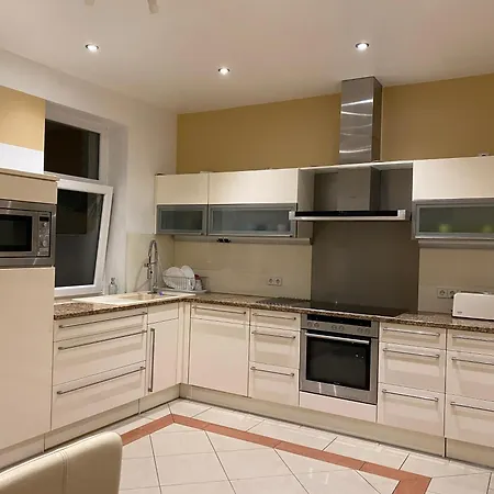 Modern & Cozy Leipzig-gohlis Homestay Leipzig