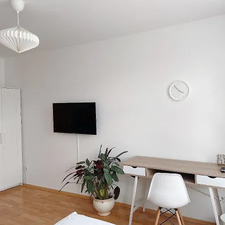 Modern & Cozy Leipzig-gohlis Séjour chez l'habitant