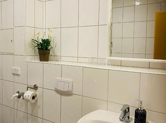 Modern & Cozy Leipzig-gohlis Проживание в семье *