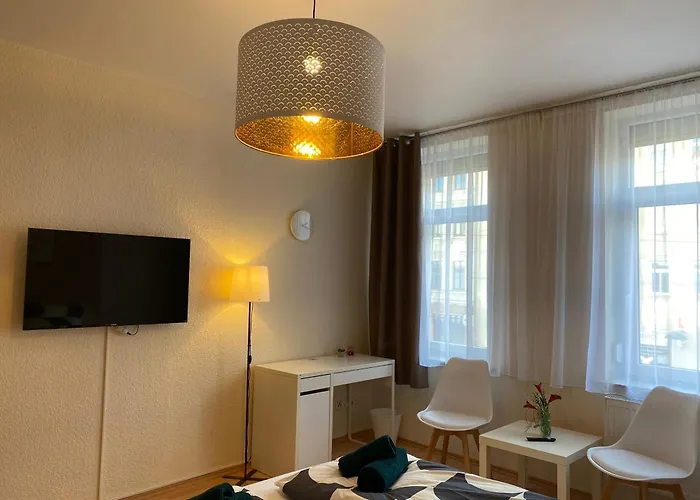 Modern & Cozy Leipzig-gohlis Проживание в семье *